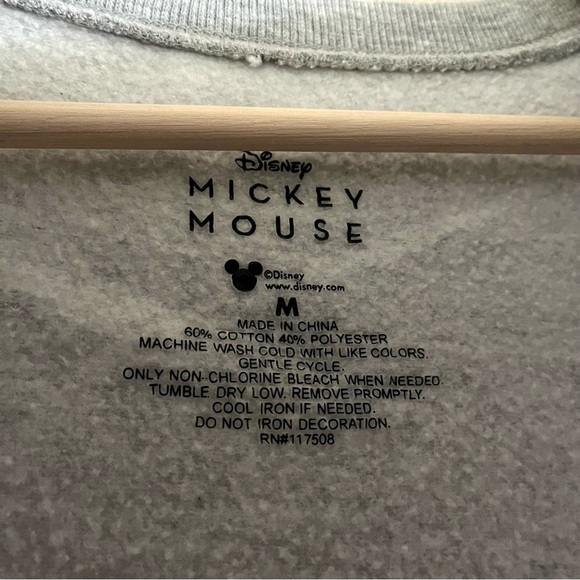 Disney Mickey Mouse Christmas Lights Top - Picture 4 of 4